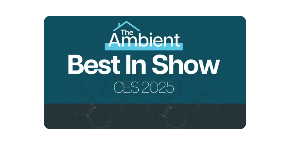 The Ambient Best in Show CES 2025 – Dunkelblaues Auszeichnungssiegel für herausragende Innovationen.